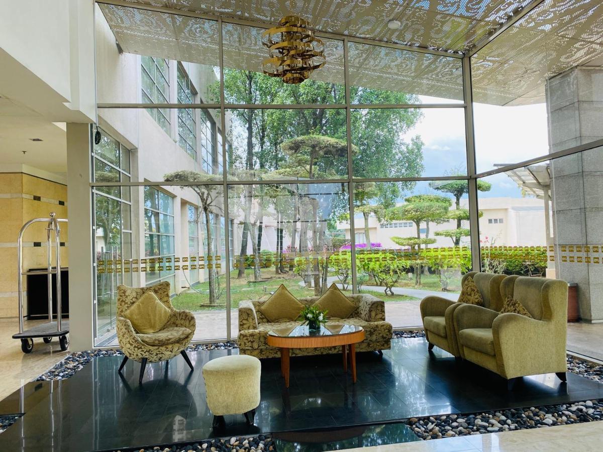فندق بوتراجايافي  فندق بلس جراندي المظهر الخارجي الصورة